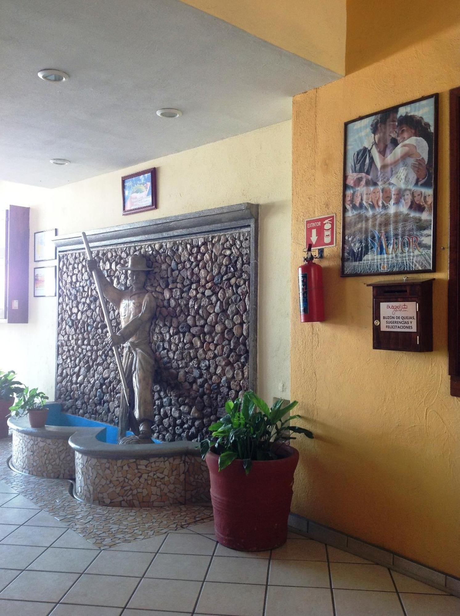 Plaza Jardin Hotel Tequila Exterior photo