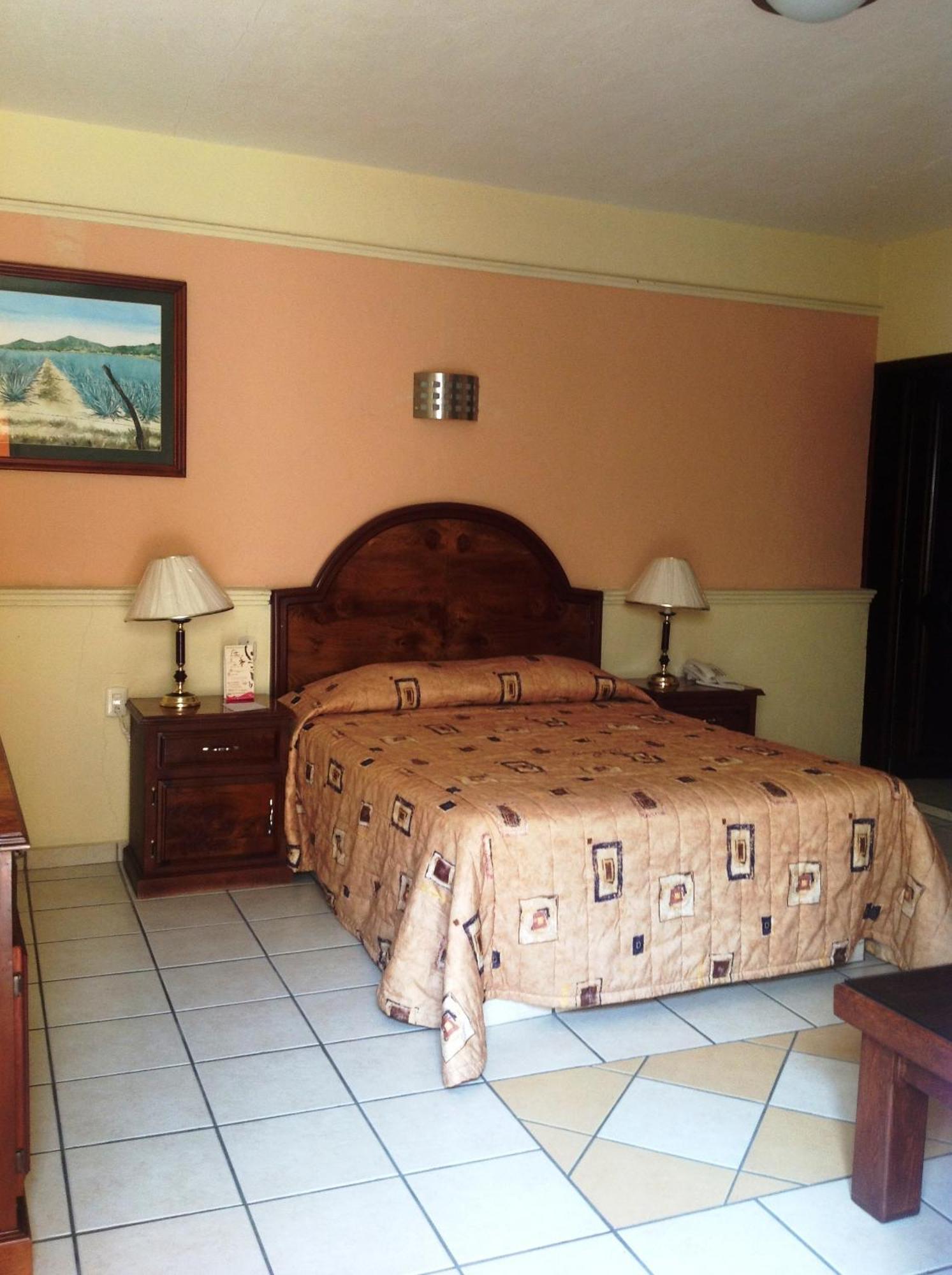 Plaza Jardin Hotel Tequila Exterior photo